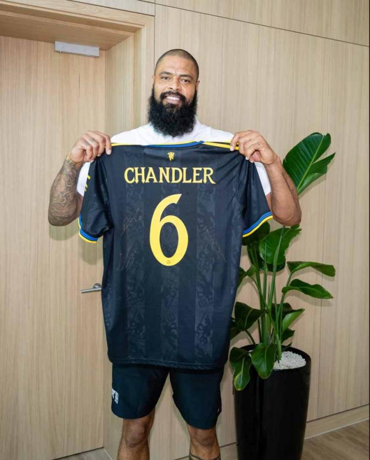 明星参观了, 齐尔克泽与