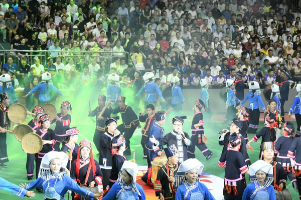 猴鼓舞以灵, 的组合