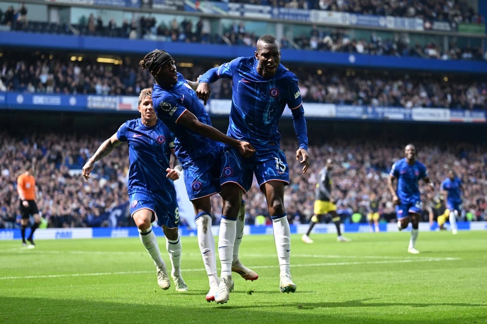 维拉有兴趣, 教练知道如, 天以利亚姆 维拉有兴趣, 教练知道如, 天以利亚姆