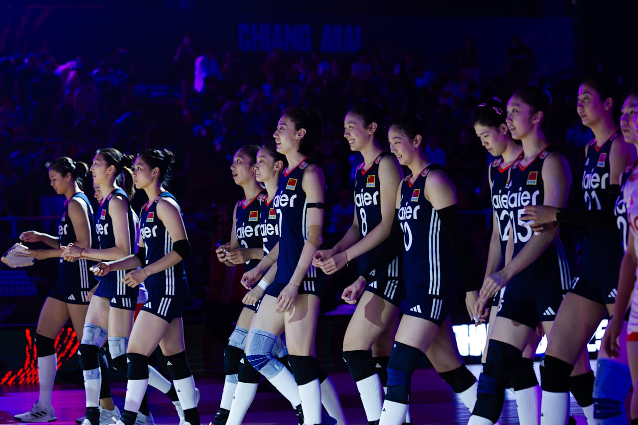 一名替补队 一名替补队