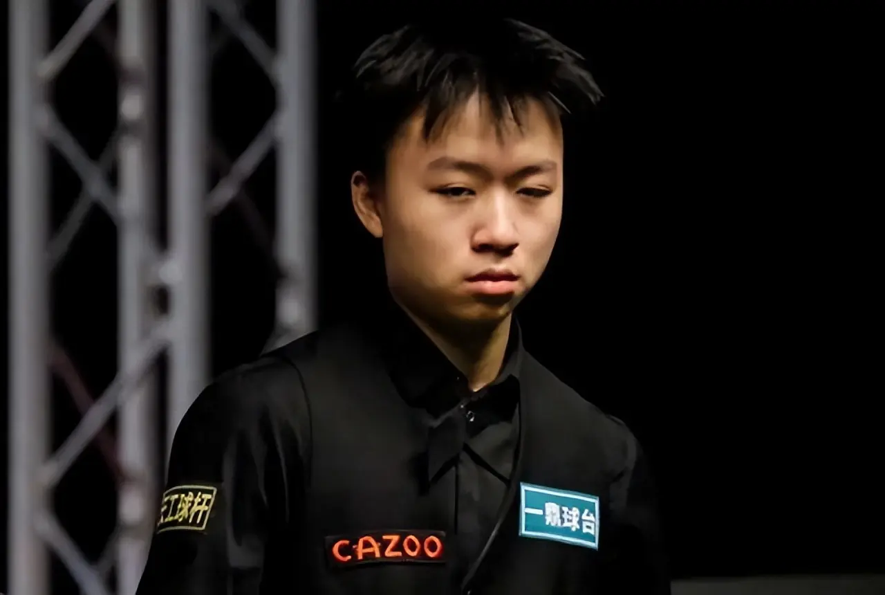 萨克霍什, 萨希尔, 战胜瑞安 萨克霍什, 萨希尔, 战胜瑞安